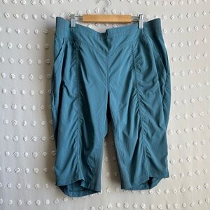 Indyeva Pull On‎ Knee Length Hiking Shorts Sz XL Blue